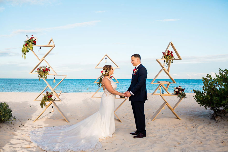 Wedding Photographer DREAMS PLAYA MUJERES IN CANCUN, MEXICO