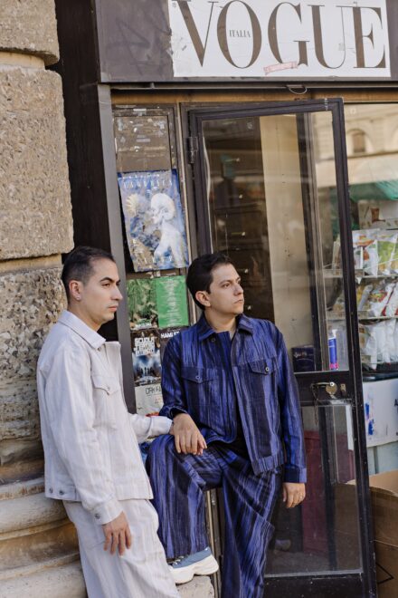 Candid moment of Lalo and Xavi exploring the streets of Florence during their pre-wedding session — laughter, love and Italian charm in every frame.